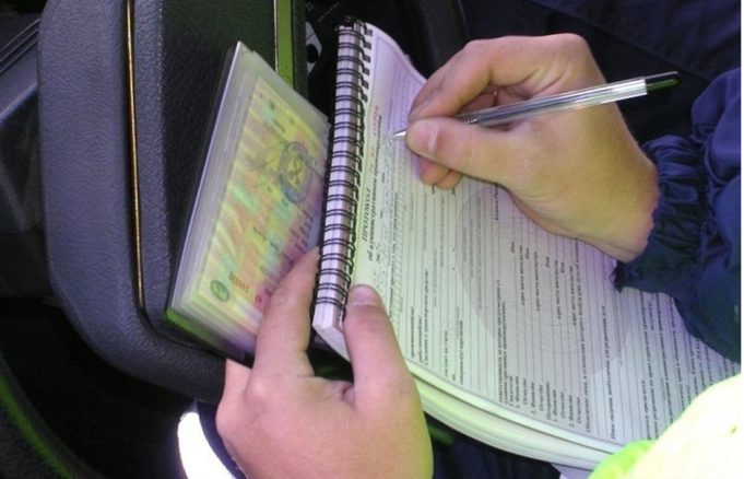 Штрафы за нарушения ПДД в Москве и Петербурге могут быть уменьшены Штрафы за нарушения ПДД в Москве и Петербурге могут быть уменьшены