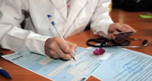 На пособие по больничному, которое ФСС не зачел, нужно начислять взносы На пособие по больничному, которое ФСС не зачел, нужно начислять взносы