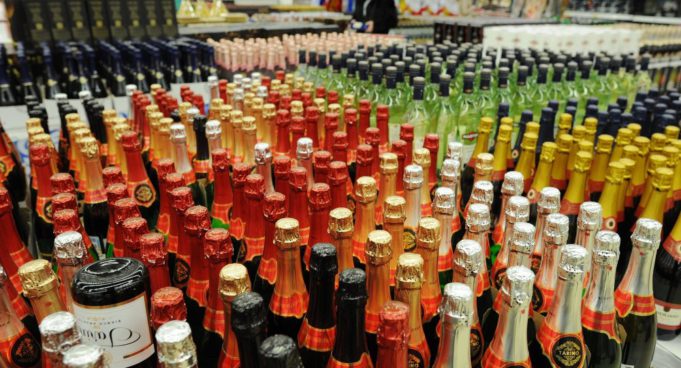 ФНС России рассказала, облагается ли алкогольная продукция акцизом при недостаче и иных случаях ФНС России рассказала, облагается ли алкогольная продукция акцизом при недостаче и иных случаях