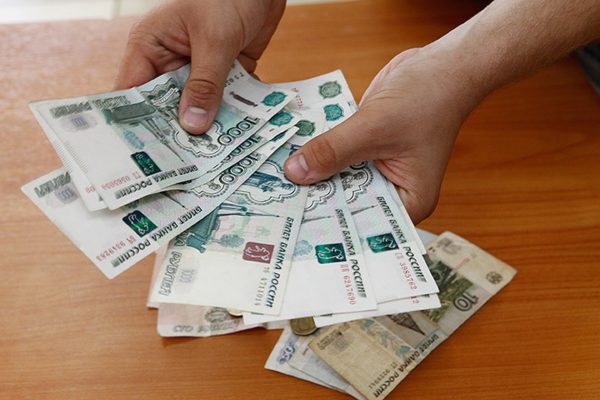 В платежках на зарплату надо будет ставить три новых кода