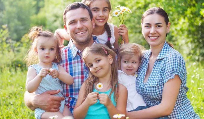 Налоговые льготы для многодетных родителей распространяются и на усыновителей, опекунов, патронатных родителей Налоговые льготы для многодетных родителей распространяются и на усыновителей, опекунов, патронатных родителей
