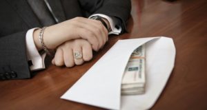 ФНС против уголовной ответственности за зарплаты в конвертах ФНС против уголовной ответственности за зарплаты в конвертах