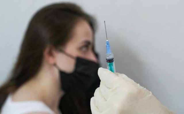 Обязательная вакцинация от новой коронавирусной инфекции COVID-19 в Москве и Московской области