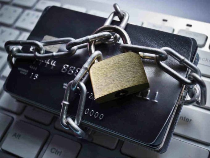 Налоговики начали блокировать счета компаний и ИП по новым правилам Налоговики начали блокировать счета компаний и ИП по новым правилам